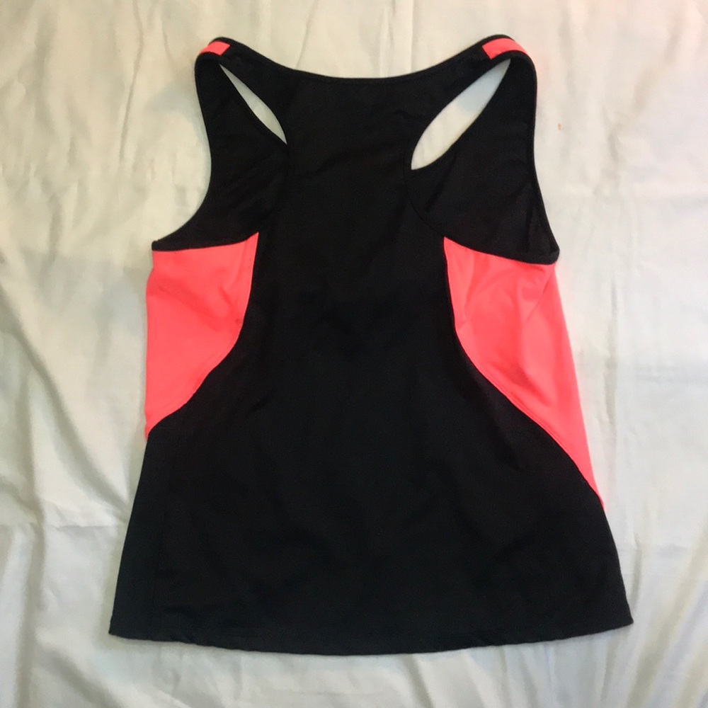 Workout tank - Picture 5 of 5